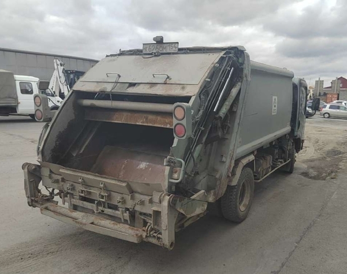Мусоровоз Isuzu Elf