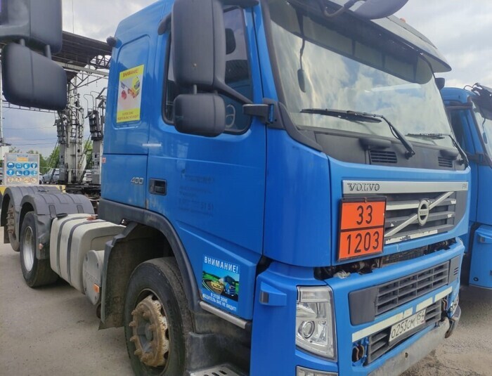 Седельный тягач VOLVO FM-TRUCK 6x2